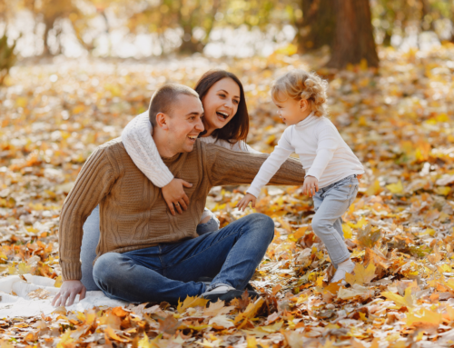 Fall Family Photos: What to Wear, Where to Go & Who to Book (Happening List Faves)